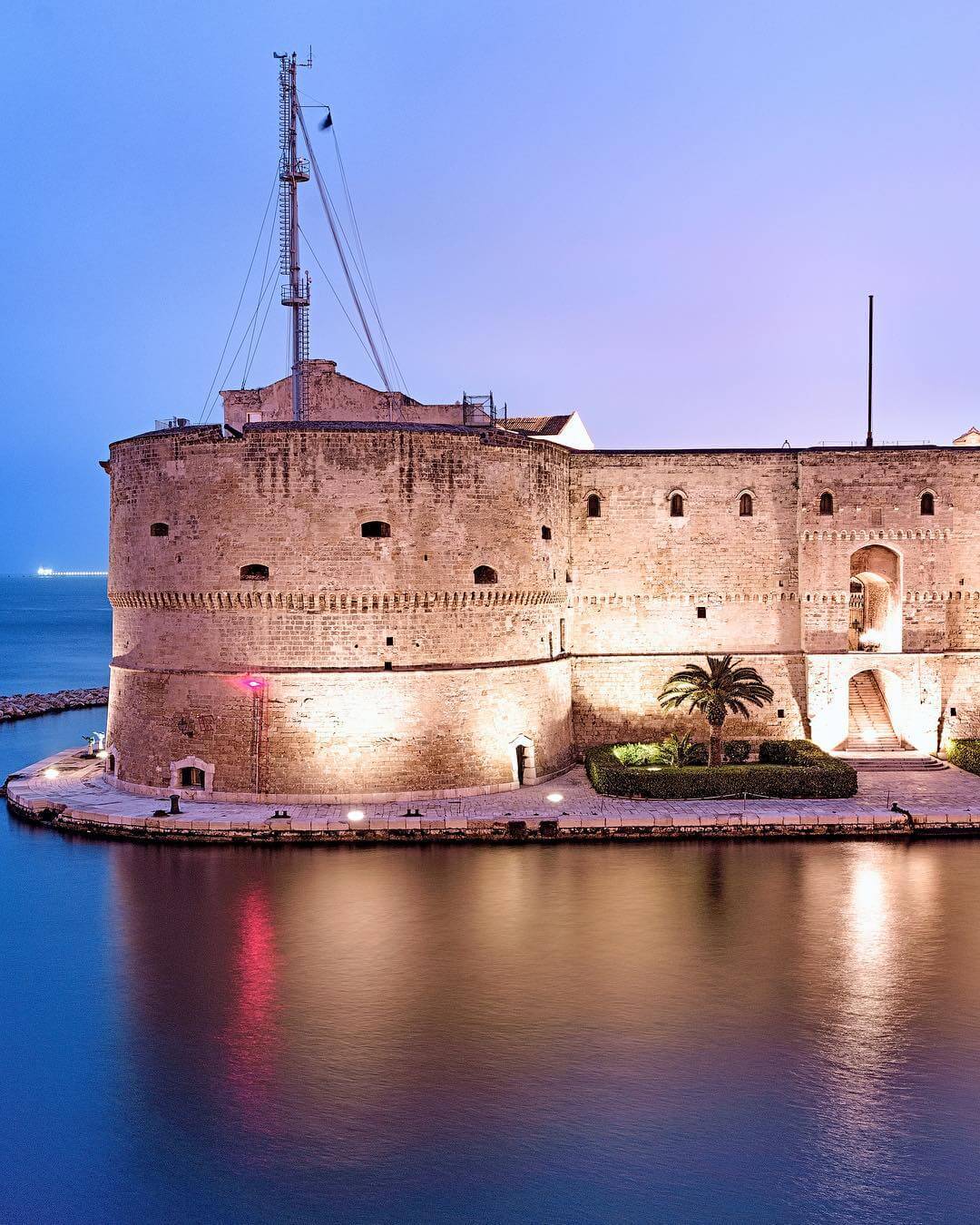 Castillo Aragonés Taranto Puglia